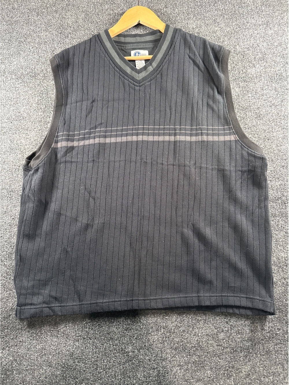Arizona Jean Co Mens XL Gray Striped V Neck Sweater Vest Cotton Blend